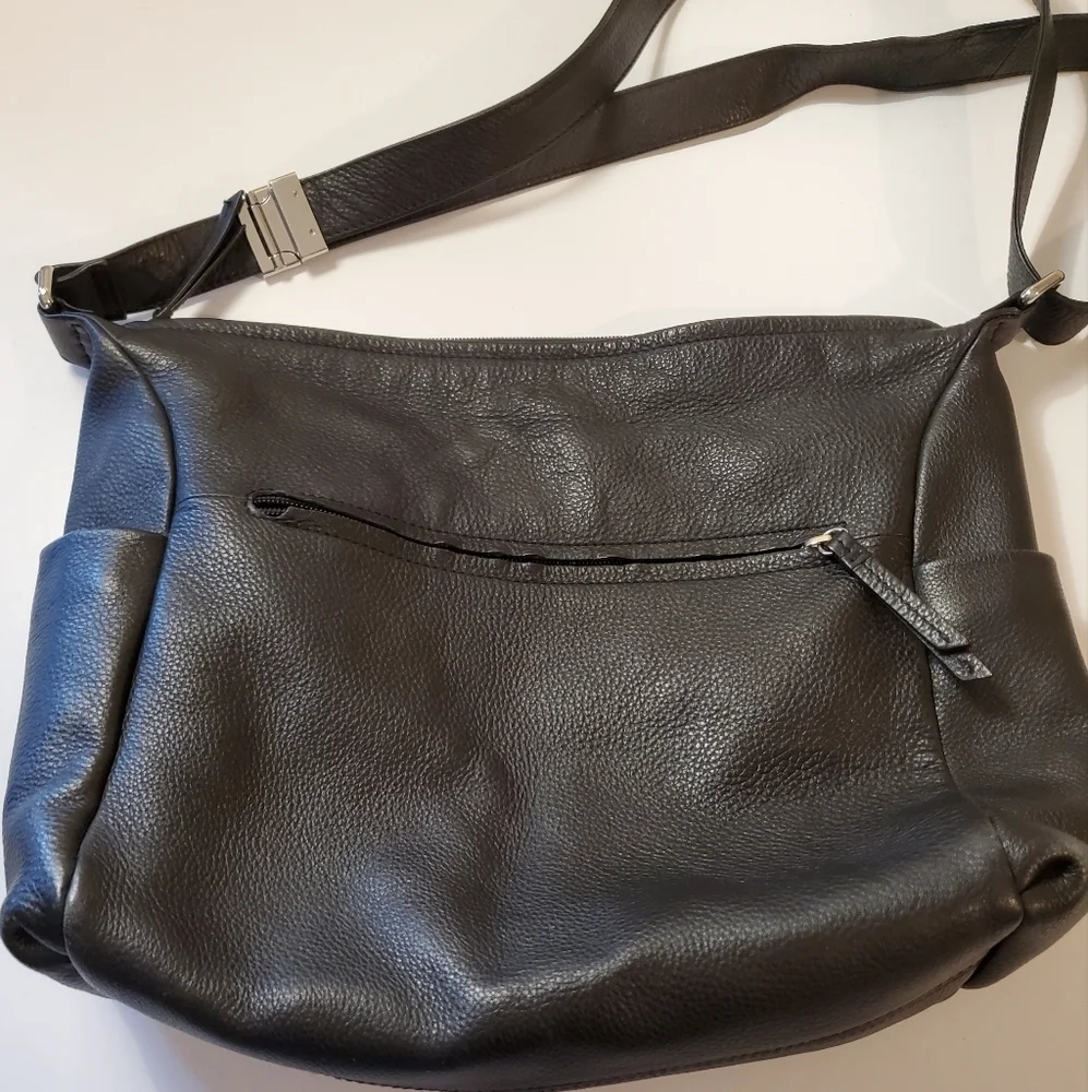 Bree Germany Black Leather Shoulder Bag - Picture 5 of 11